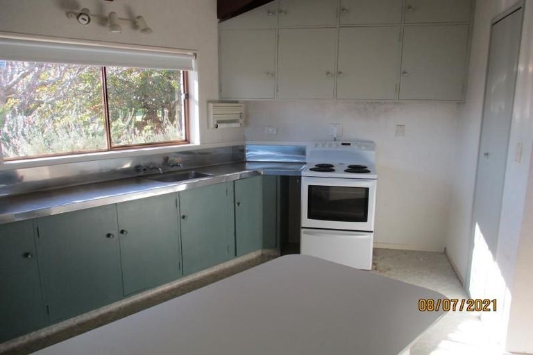 Photo of property in 135 Winara Avenue, Waikanae, 5036