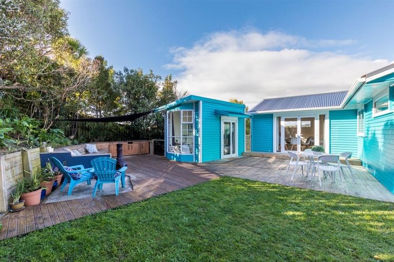 Photo of property in 25 Excellency Terrace, Ascot Park, Porirua, 5024