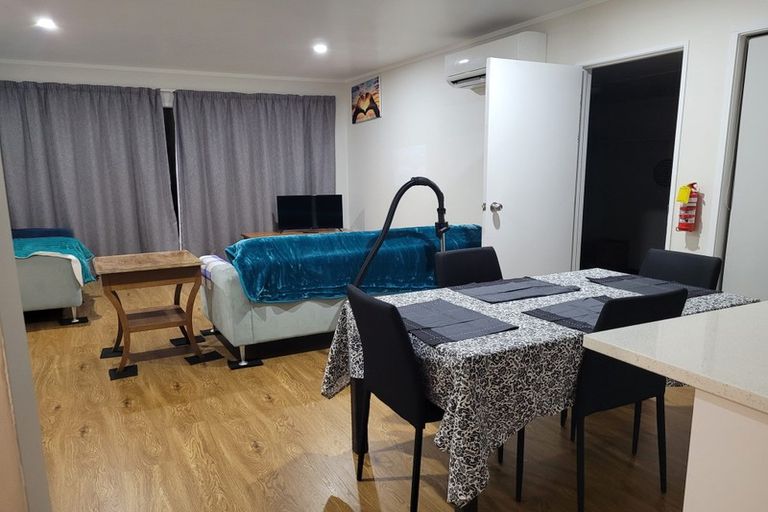 Photo of property in 3/10 Browns Road, Manurewa, Auckland, 2102