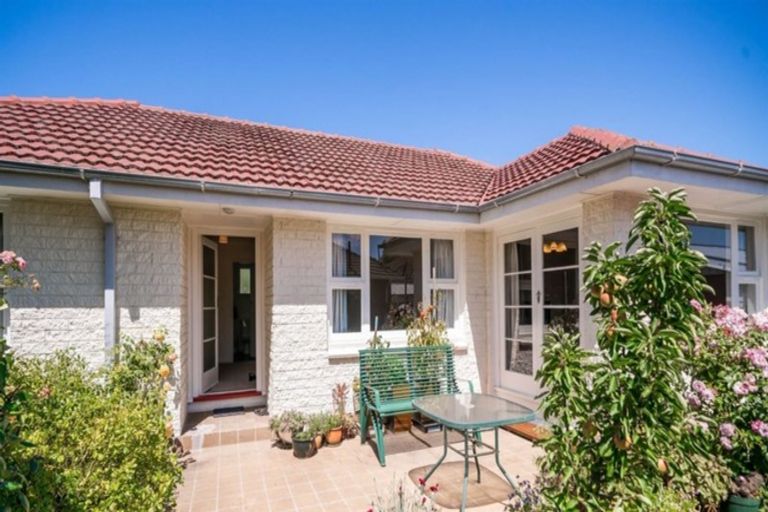 Photo of property in 147 Grimseys Road, Redwood, Christchurch, 8051
