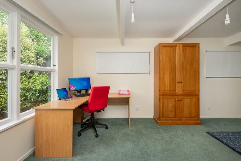 Photo of property in 17 Oxley Avenue, St Albans, Christchurch, 8014