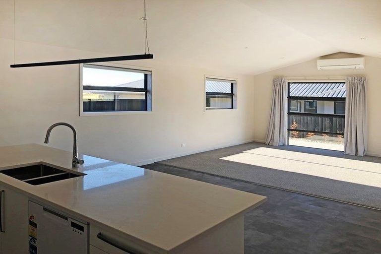 Photo of property in 15 Bannister Street, Jacks Point, Queenstown, 9371