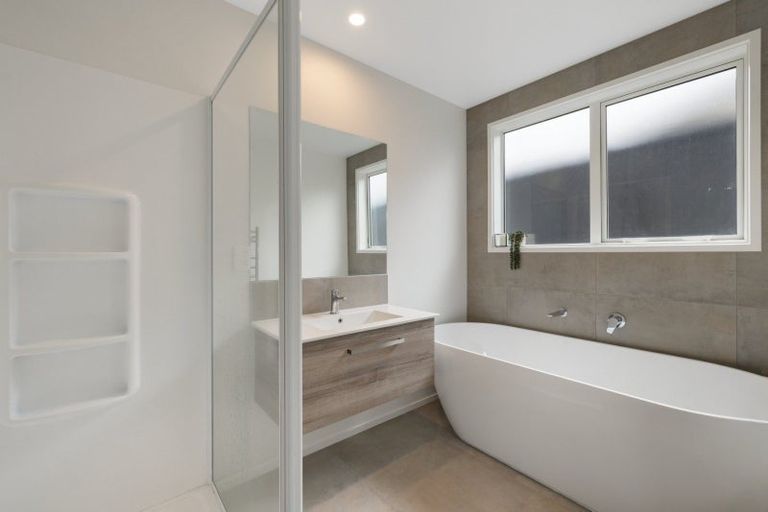 Photo of property in 9 Empire Crescent, Papamoa, 3118