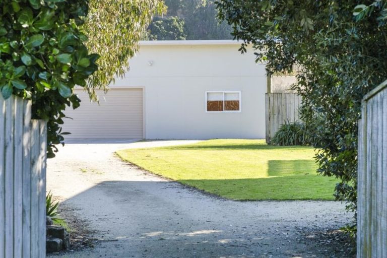 Photo of property in 4 Ohawe Terrace, Ohawe, Hawera, 4671