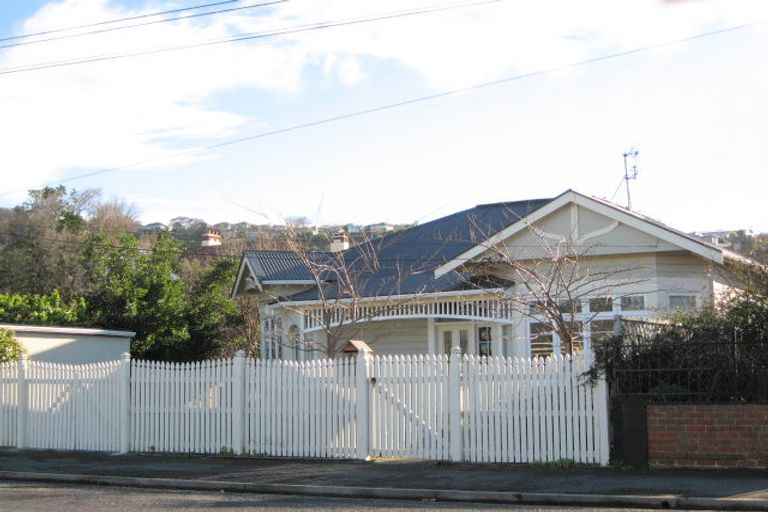 Photo of property in 5 Coughtrey Street, Saint Clair, Dunedin, 9012
