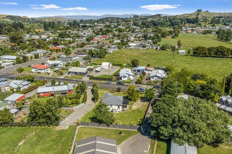 Photo of property in 4a Shanly Street, Waipawa, 4210