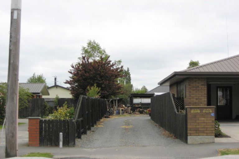 Photo of property in 17a East Belt, Rangiora, 7400