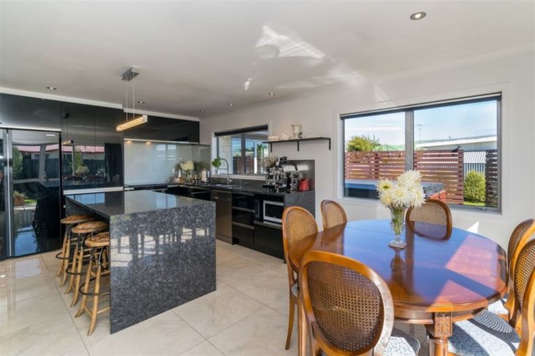 Photo of property in 14 Kura Place, Mosgiel, 9024