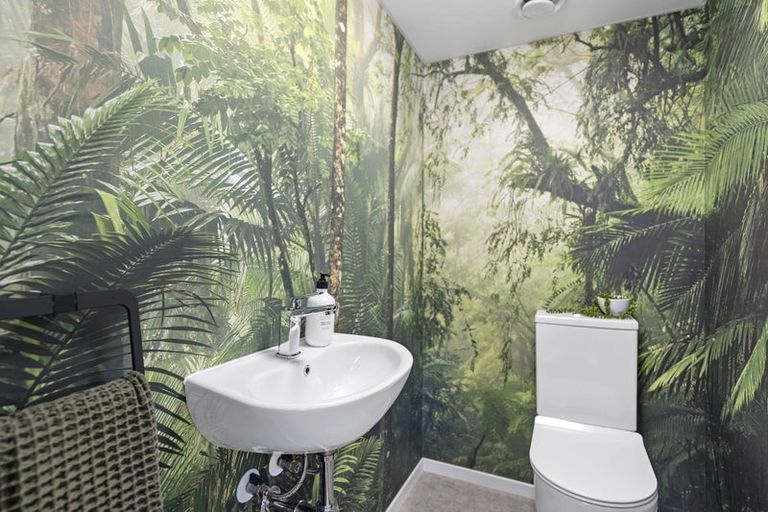 Photo of property in 18 Silverstone Drive, Cromwell, 9384