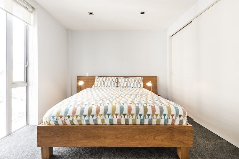 Photo of property in Piermont Apartments, 4i/82 Cable Street, Te Aro, Wellington, 6011