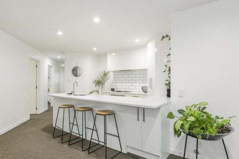 Photo of property in The Mews, 10/8 Basque Road, Eden Terrace, Auckland, 1021