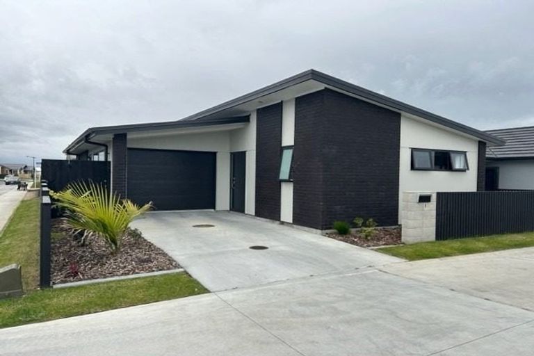 Photo of property in 1 Dexter Way, Papamoa, 3118
