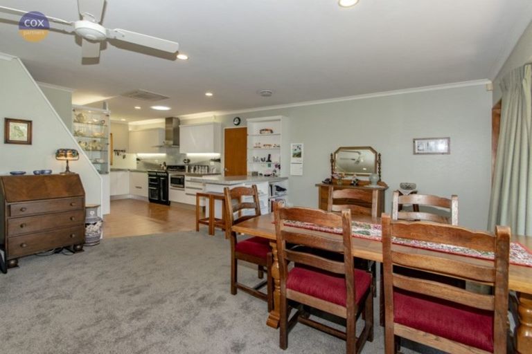 Photo of property in 16 Lucknow Terrace, Hospital Hill, Napier, 4110