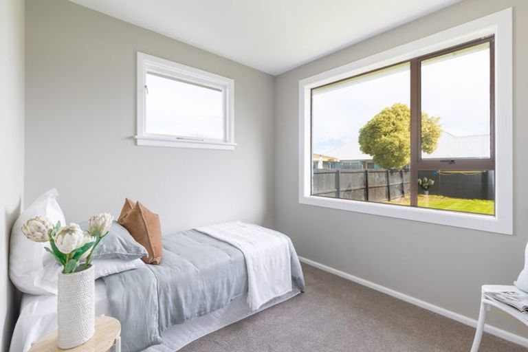 Photo of property in 330 Keyes Road, New Brighton, Christchurch, 8083