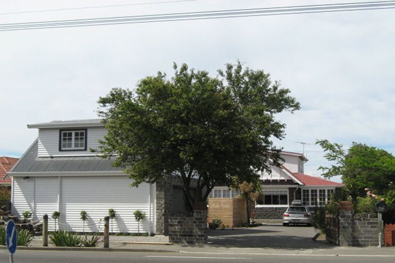 Photo of property in 81 Main Road, Redcliffs, Christchurch, 8081