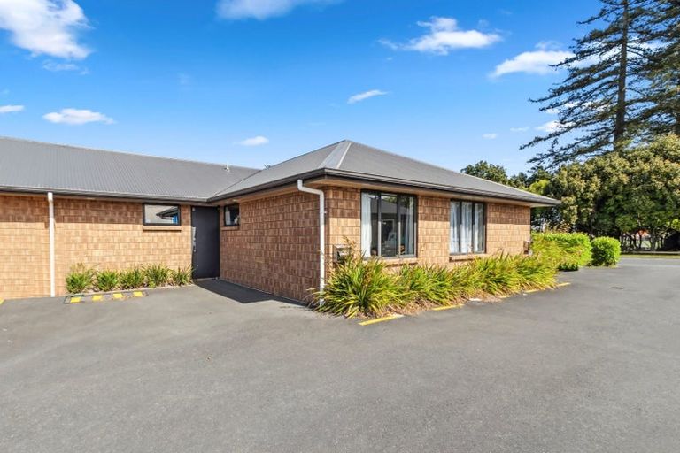 Photo of property in 9/102 Old Farm Road, Hamilton East, Hamilton, 3216