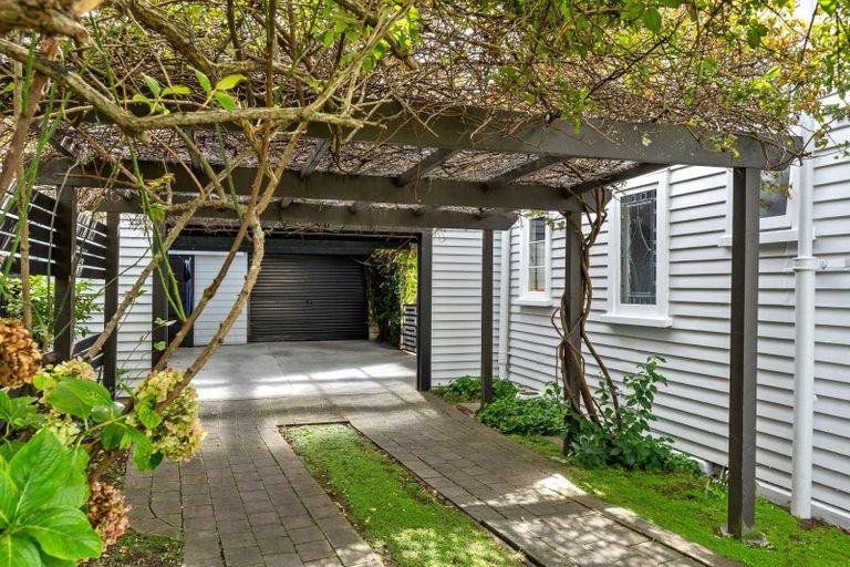 Photo of property in 90 Iranui Road, Inner Kaiti, Gisborne, 4010