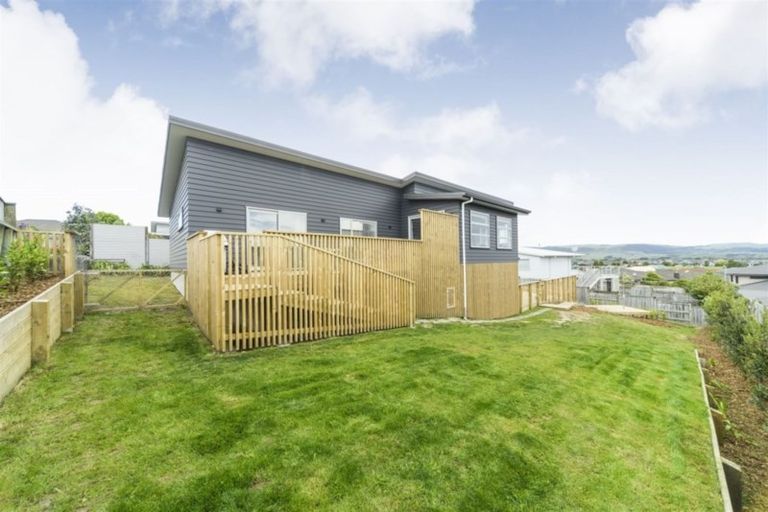 Photo of property in 4 Tennyson Avenue, Kelvin Grove, Palmerston North, 4414