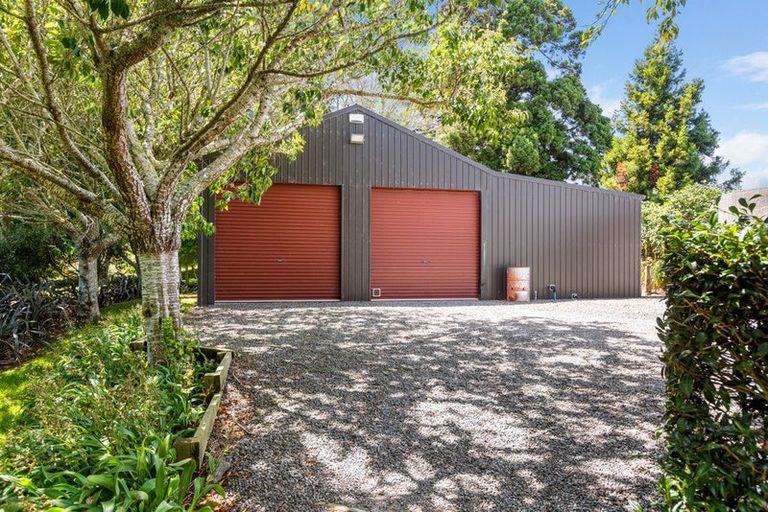 Photo of property in 187 Te Arei Road East, Huirangi, New Plymouth, 4373