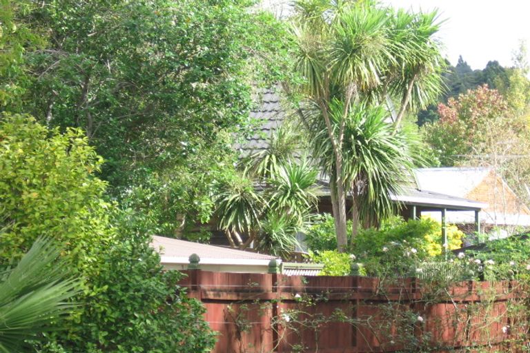 Photo of property in 1/163 Atkinson Road, Titirangi, Auckland, 0604