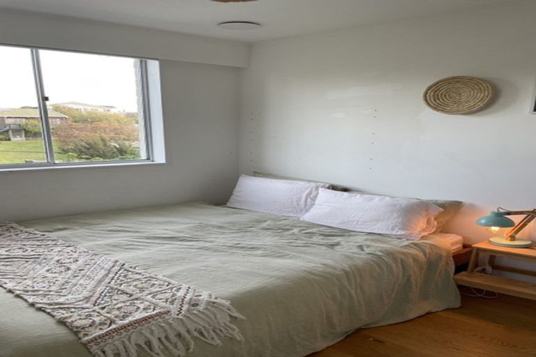 Photo of property in 9 Kaitawa Street, Waikanae Beach, Waikanae, 5036