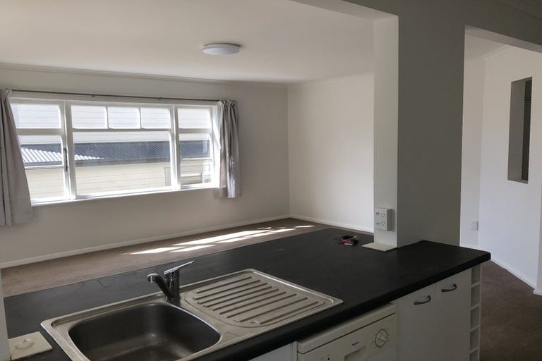 Photo of property in 11 Lancaster Street, Karori, Wellington, 6012