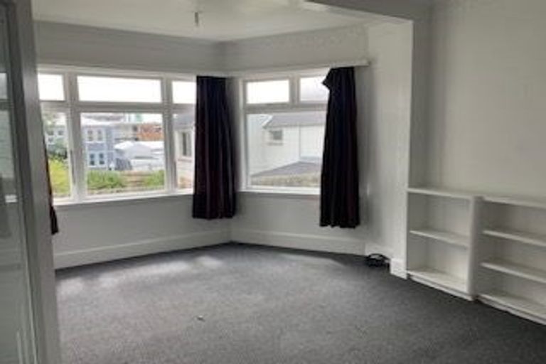 Photo of property in 27 Arlington Street, Mount Cook, Wellington, 6011