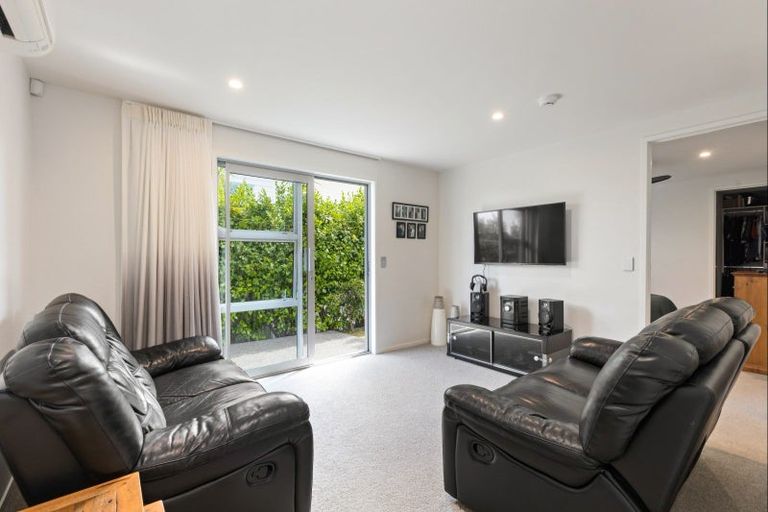Photo of property in 36 Boocock Crescent, Orewa, 0931