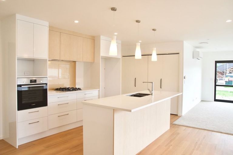 Photo of property in 5 Filmer Crescent, Wallaceville, Upper Hutt, 5018