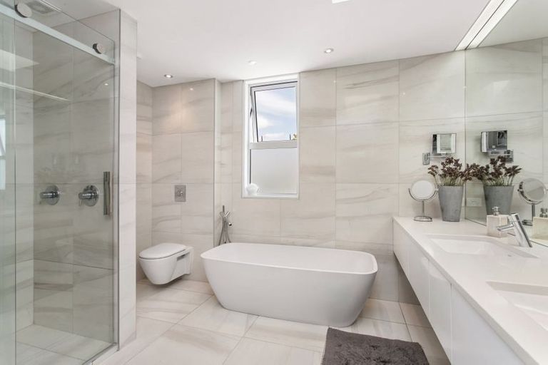 Photo of property in 39 Weka Street, Fendalton, Christchurch, 8041