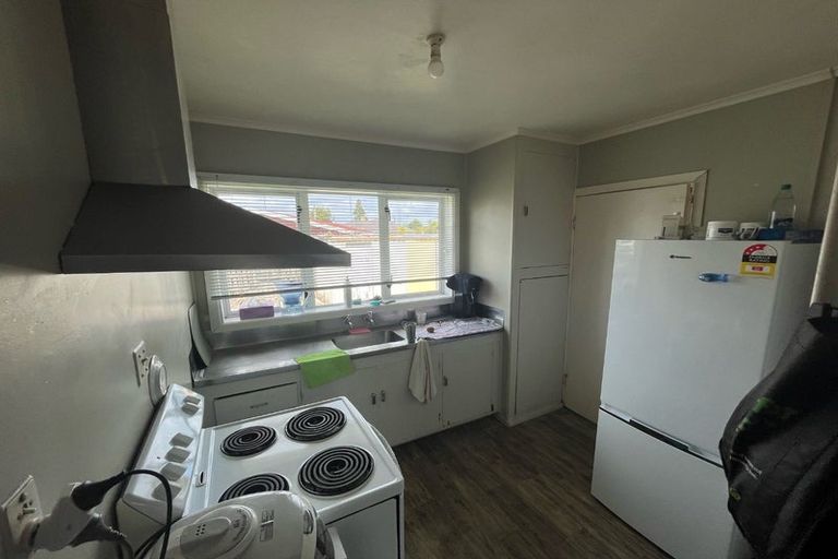 Photo of property in 1/12 Elizabeth Street, Papakura, 2110