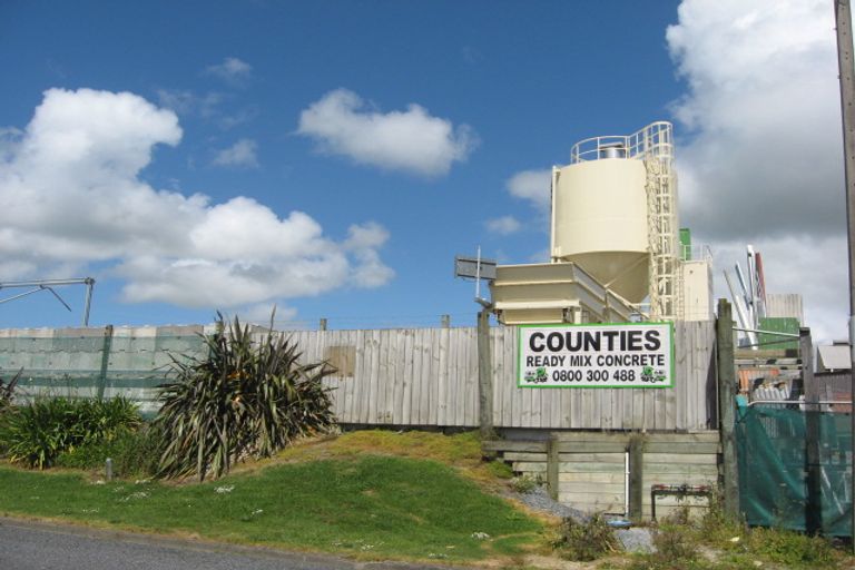 Photo of property in 197 Great South Road, Drury, 2113