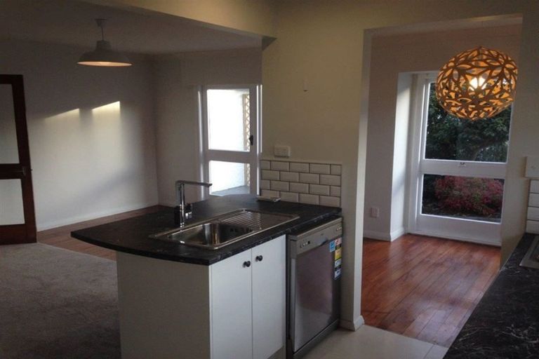 Photo of property in 2/42 Office Road, Merivale, Christchurch, 8014