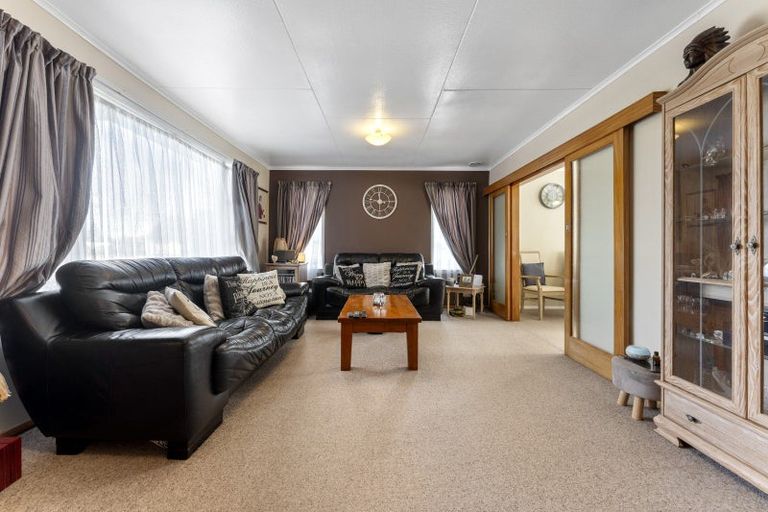 Photo of property in 8 Hulke Street, Foxton, 4814