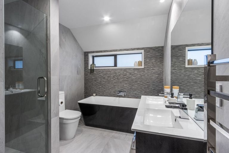 Photo of property in 18 Clissold Street, Merivale, Christchurch, 8014