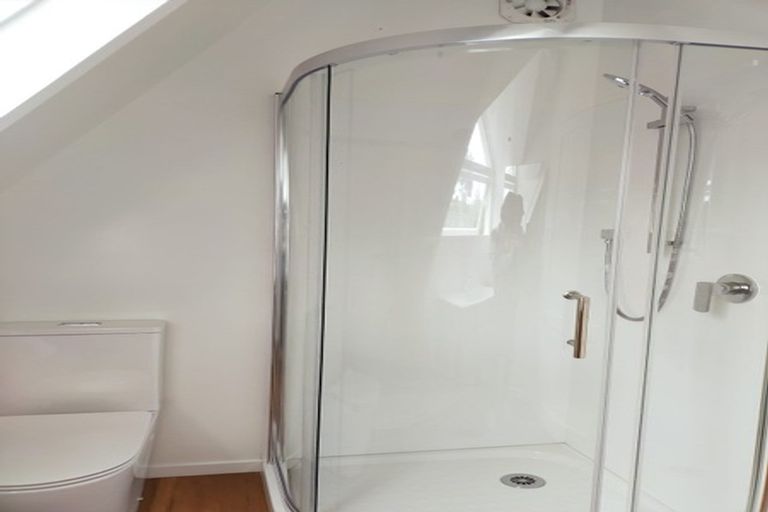 Photo of property in 112a Rosier Road, Glen Eden, Auckland, 0602