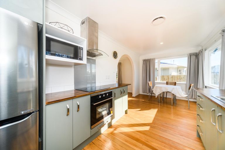 Photo of property in 23 Duff Crescent, Highbury, Palmerston North, 4412