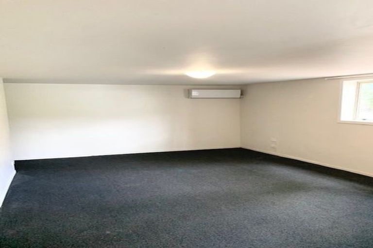 Photo of property in 318 West Coast Road, Glen Eden, Auckland, 0602