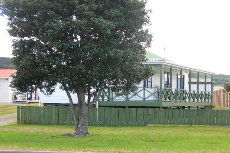Photo of property in 307 Port Road, Whangamata, 3620