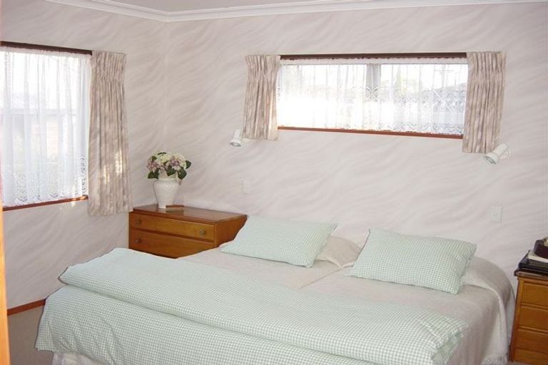 Photo of property in 2/2 Heron Avenue, Matua, Tauranga, 3110