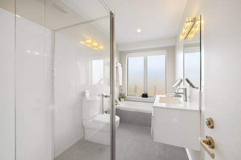 Photo of property in 2 Albion Lane, Hillmorton, Christchurch, 8024