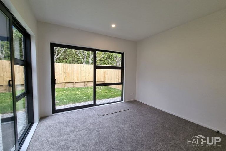 Photo of property in 6 Coast Garden Drive, Hobsonville, Auckland, 0616