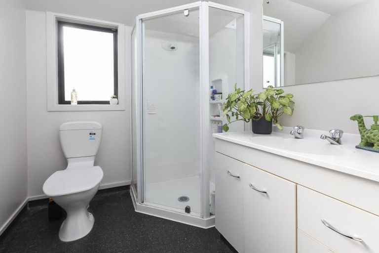 Photo of property in 116 Clarence Street, Riccarton, Christchurch, 8011