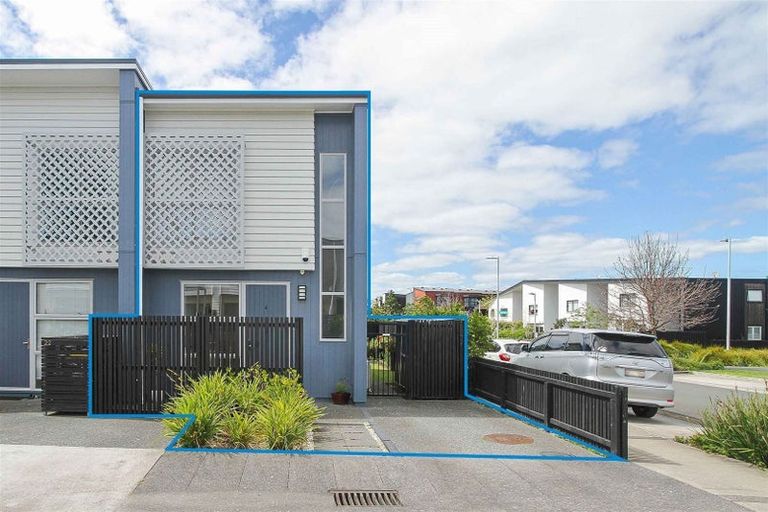 Photo of property in 24 Rangihina Road, Hobsonville, Auckland, 0616