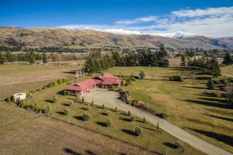 Photo of property in 18 Orchard Road, Wanaka, 9382
