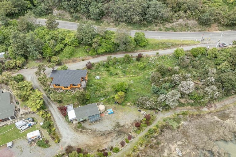 Photo of property in 127 Queen Charlotte Drive, Havelock, Picton, 7281