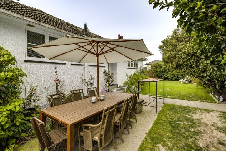 Photo of property in 115 Latham Street, Marewa, Napier, 4110