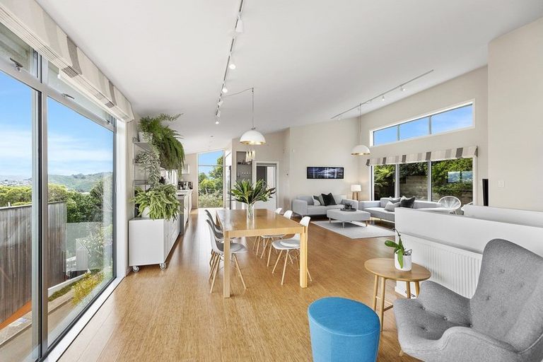 Photo of property in 85e Seatoun Heights Road, Seatoun, Wellington, 6022