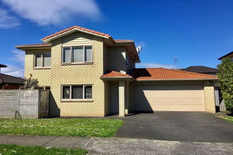 Photo of property in 5 Moravale Lane, Flat Bush, Auckland, 2016