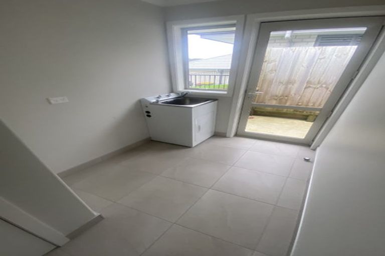 Photo of property in 250 Dixon Road, Fitzroy, Hamilton, 3206